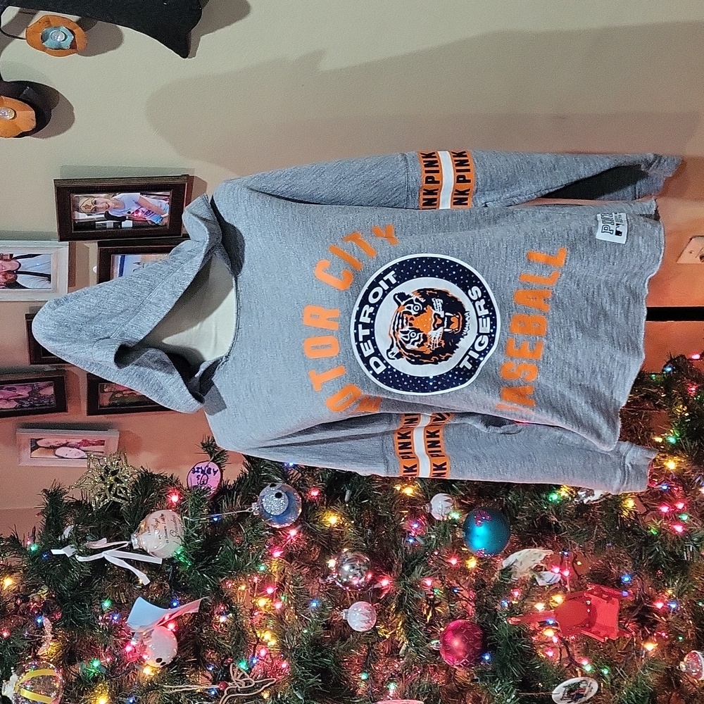 Victoria's Secret PINK Detroit Tigers Hoodie
